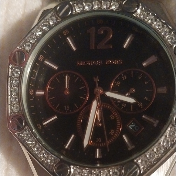 Michael Kors Silver and Black Watch - Picture 1 of 1